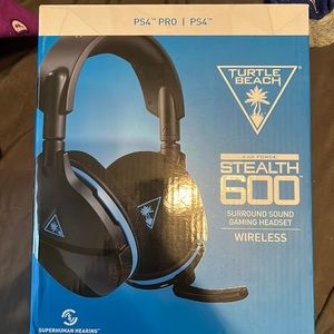 GENTLY USED PS4 Turtle Beach Stealth 600 wireless headset